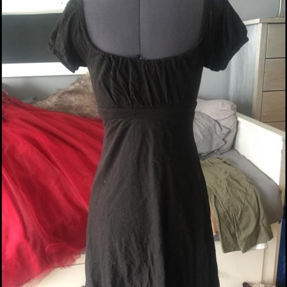 Silk Spring dress - Picture 3 of 3